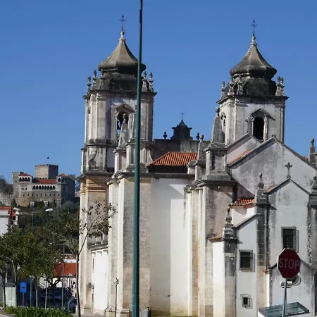 Apartment Two Churches Leiria